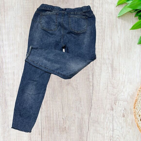 Torrid Womens Bombshell Skinny Jeans Size 18 SHORT Blue‎ Raw Hem Medium Wash - Picture 4 of 11